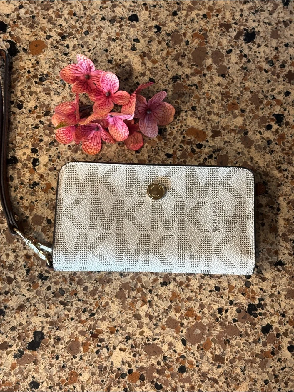 Michael Kors White Logo Zip-Around Wristlet